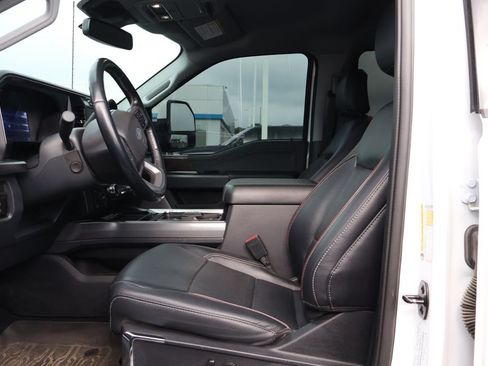Used 2023 Ford F250 Lariat w/ Sport Appearance Package AWD/4WD image 11