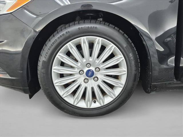 Used 2015 Ford Fusion SE FWD image 26