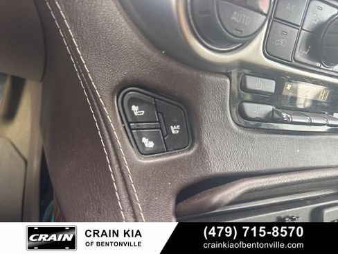 Used 2015 Chevrolet Suburban LTZ image 24