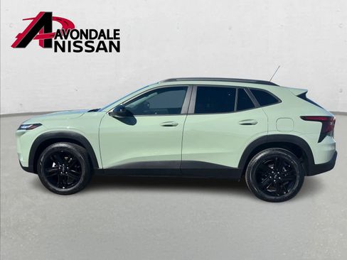 Used 2025 Chevrolet Trax ACTIV image 3