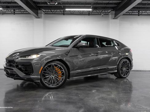 New 2025 Lamborghini Urus SE image 5