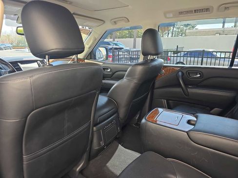 Used 2019 INFINITI QX80 Luxe image 14