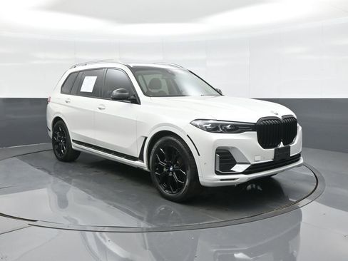 Used 2021 BMW X7 xDrive40i w/ Parking Assistance Package AWD/4WD image 1