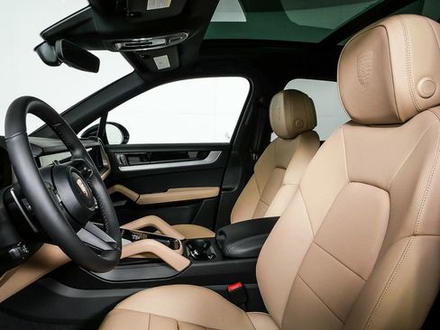 New 2026 Porsche Cayenne image 5