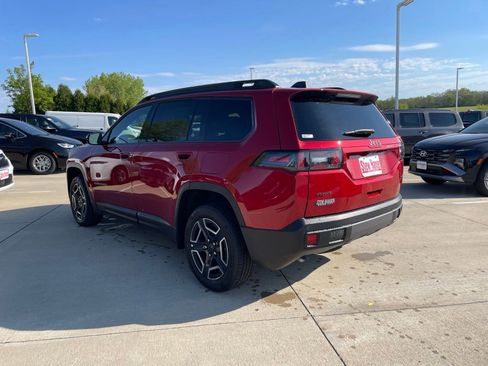 New 2026 Jeep Cherokee Laredo AWD/4WD image 2
