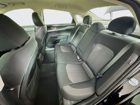 Used 2025 Kia K5 LXS image 26