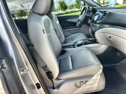 Certified 2021 Honda Pilot Special Edition image 12