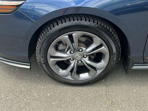 Used 2023 Honda Accord EX image 8