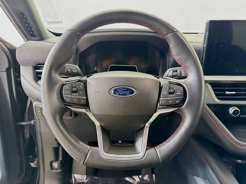Used 2025 Ford Explorer ST-Line w/ ST-Line Street Pack AWD/4WD image 12