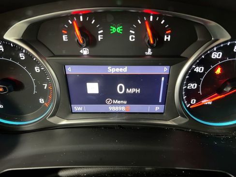 Used 2023 Chevrolet Traverse LT w/ LT Premium Package AWD/4WD image 13