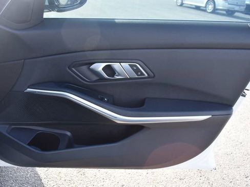 Used 2021 BMW 330i Sedan RWD image 40