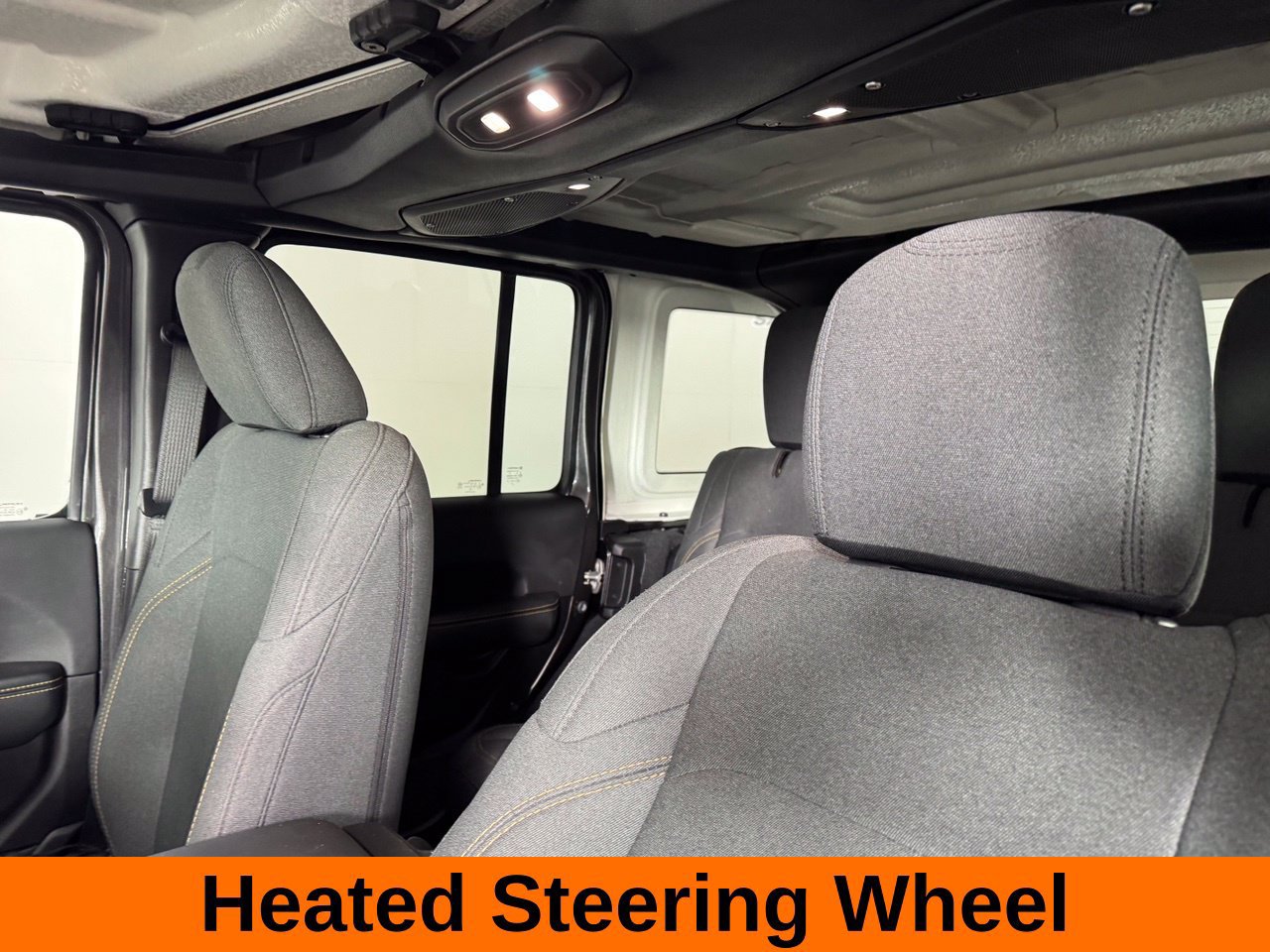 Used 2026 Jeep Wrangler Unlimited Sahara AWD/4WD image 12