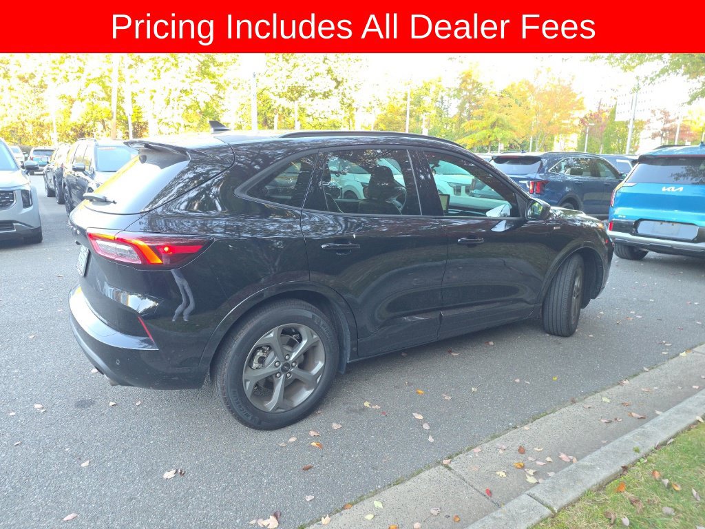 Used 2024 Ford Escape ST-Line w/ Tech Pack #1 FWD image 6