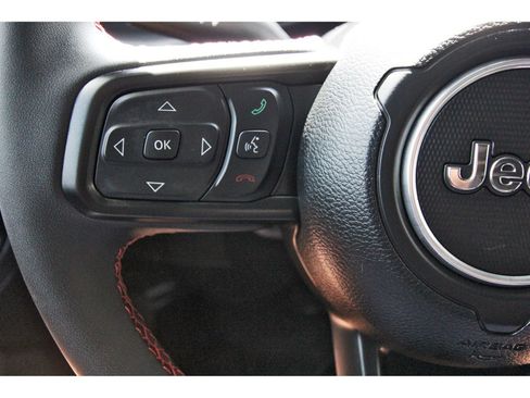 Used 2024 Jeep Wrangler Unlimited Rubicon AWD/4WD image 19