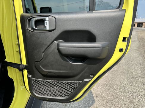 Used 2022 Jeep Wrangler Unlimited Sport image 28