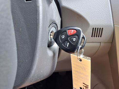 Used 2010 Toyota Corolla image 10