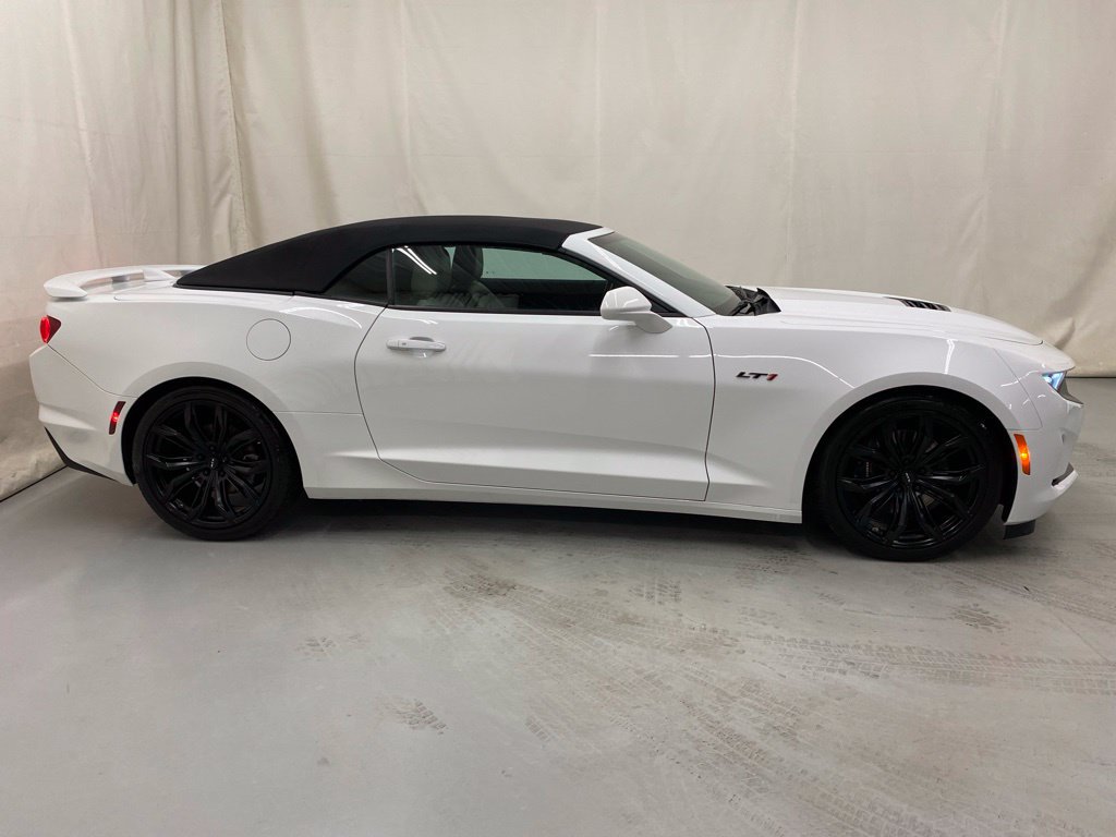 Used 2023 Chevrolet Camaro LT w/ Technology Package RWD image 8