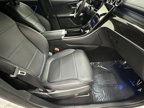 Certified 2025 Mercedes-Benz GLC 300 4MATIC image 14