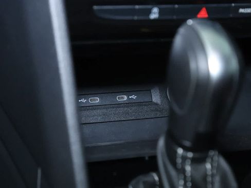 Used 2023 Volkswagen Atlas SEL AWD/4WD image 27