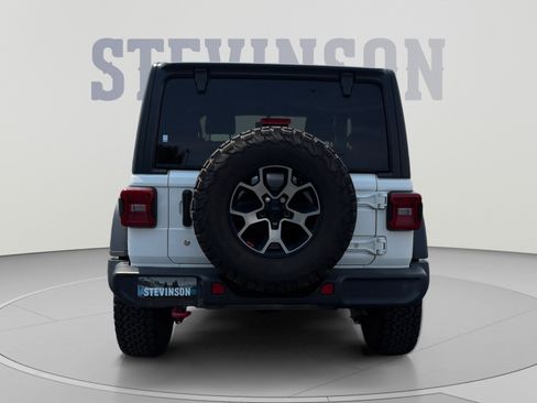 Used 2018 Jeep Wrangler Rubicon AWD/4WD image 4
