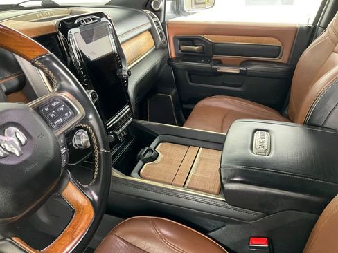 Used 2022 RAM 2500 Limited image 12