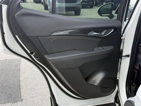 Used 2023 Buick Envision Essence image 35