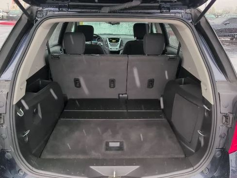 Used 2017 Chevrolet Equinox LT image 9
