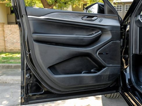 Used 2022 Jeep Grand Cherokee Overland image 56