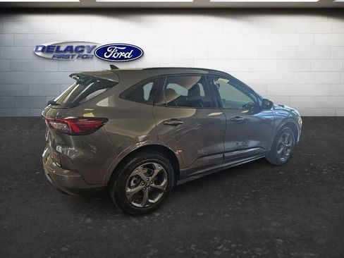 Used 2023 Ford Escape ST-Line w/ Tech Pack #1 AWD/4WD image 7
