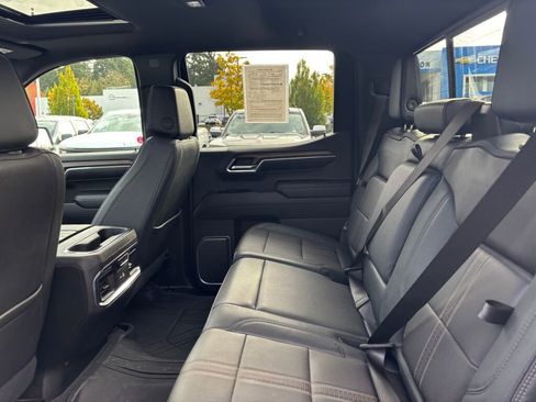 Certified 2024 Chevrolet Silverado 1500 High Country image 13