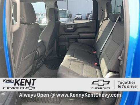 Used 2025 Chevrolet Silverado 1500 Custom image 23