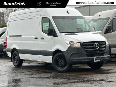 New 2025 Mercedes-Benz Sprinter 2500 image 1