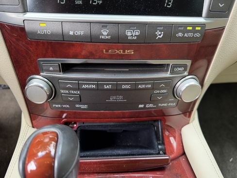 Used 2010 Lexus LS 460 L AWD/4WD image 26