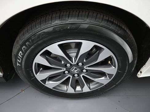Certified 2024 Honda Odyssey EX-L image 15