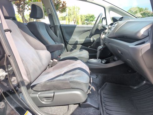 Used 2010 Honda Fit Sport image 30