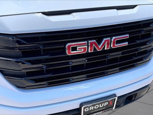 Used 2026 GMC Sierra 1500 Elevation RWD image 28