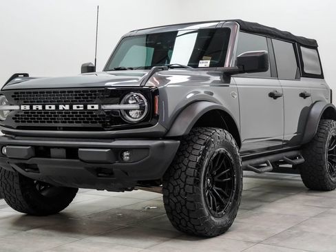 Used 2022 Ford Bronco Wildtrak AWD/4WD image 7