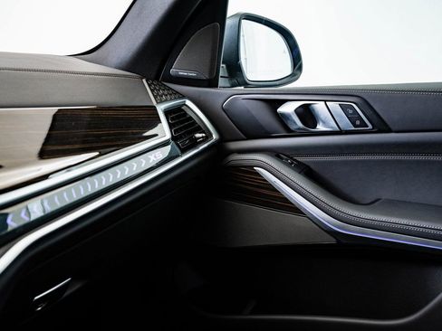 Certified 2025 BMW X5 xDrive40i w/ Climate Comfort Package image 42