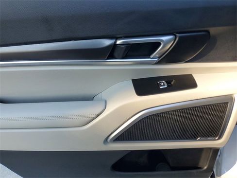 Used 2023 Kia Telluride S w/ S Sunroof Package image 12