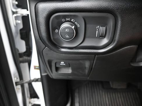 Used 2020 RAM 1500 Rebel AWD/4WD image 29