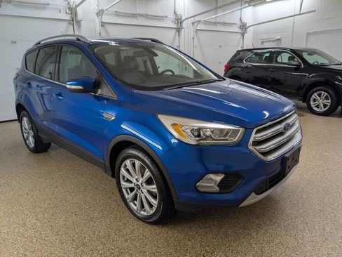 Used 2017 Ford Escape Titanium FWD image 5