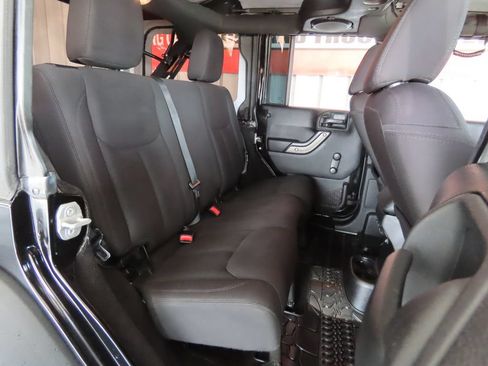 Used 2014 Jeep Wrangler Unlimited Sport AWD/4WD image 25