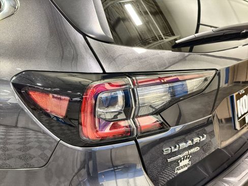 Used 2023 Subaru Outback Limited AWD/4WD image 17