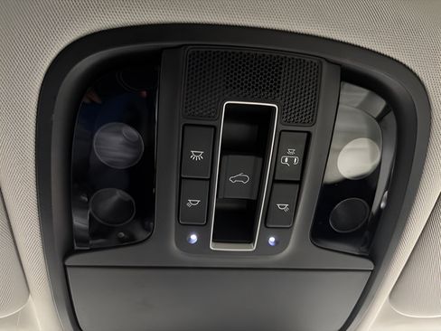 Used 2019 Kia Sorento SX w/ SX Touring Package FWD image 29