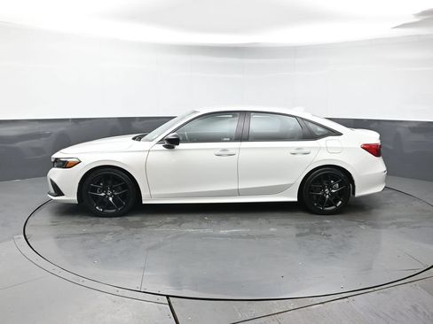 Certified 2024 Honda Civic Sport image 2