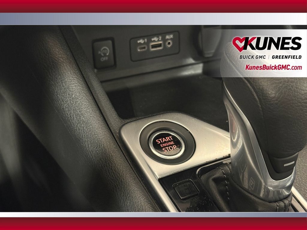 Used 2024 Nissan Sentra SV FWD image 26