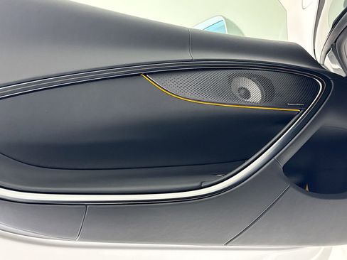 New 2026 McLaren Artura Spider image 15