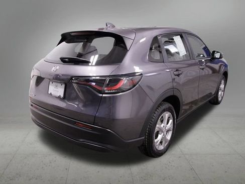 Certified 2023 Honda HR-V LX image 6