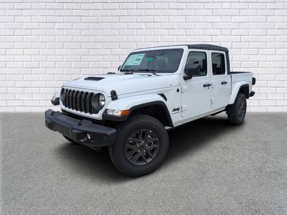 New 2025 Jeep Gladiator Sport
