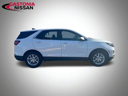 Used 2024 Chevrolet Equinox LT image 10